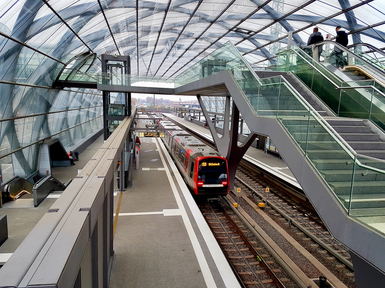 Hamburg: Der neue U-Bahnhof Elbbrücken, November 2021. Foto: Frank Behrens