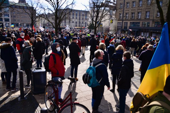 #StandWithUkraine: Demo in Hamburg am 5. März 2022. Foto: Frank Behrens